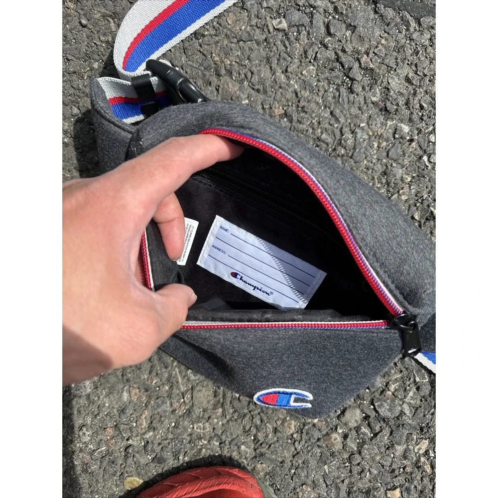 Champion Fanny‎ Pack Crossbody Grey, adjustable strap comfortable wear
